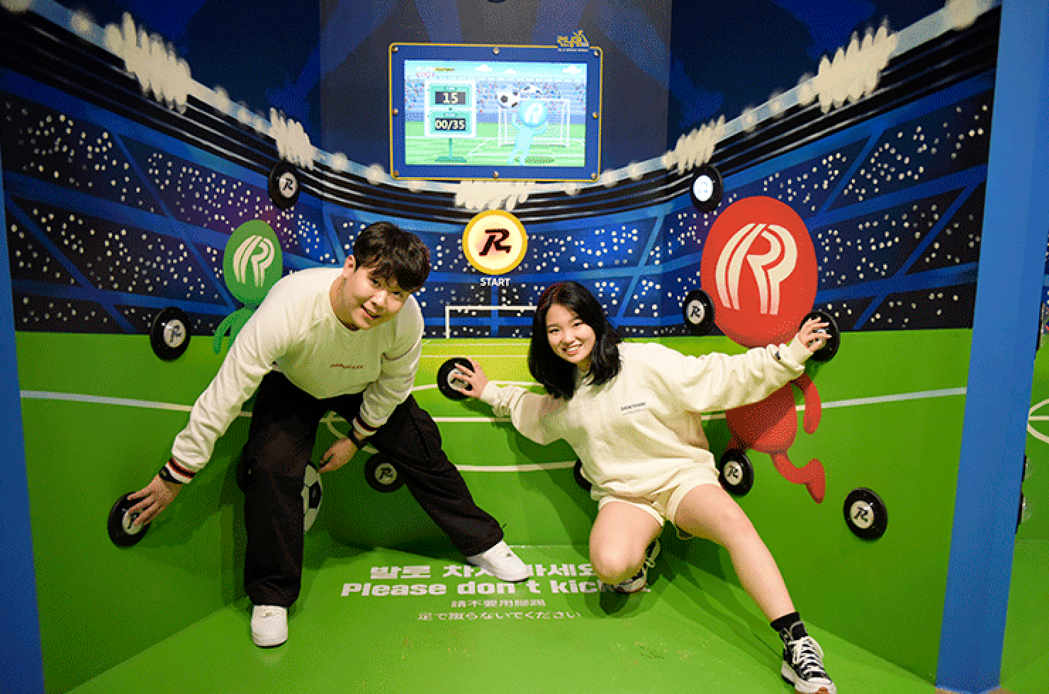 Experience laughter and teamwork as you solve quirky challenges alongside friends. Engage in playful activities that spark joy making memories to share in Busan's unique entertainment hubs.